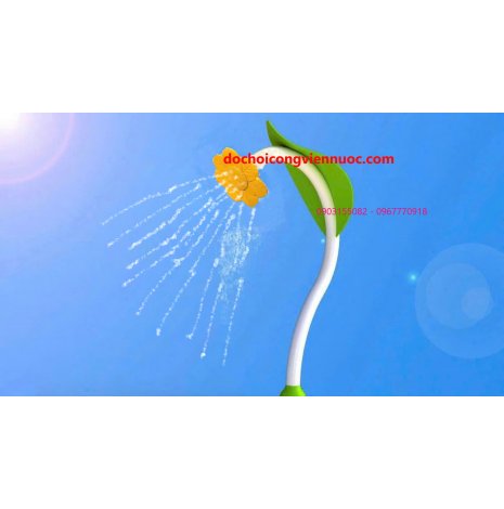 cây hoa phun nước hồ bơi